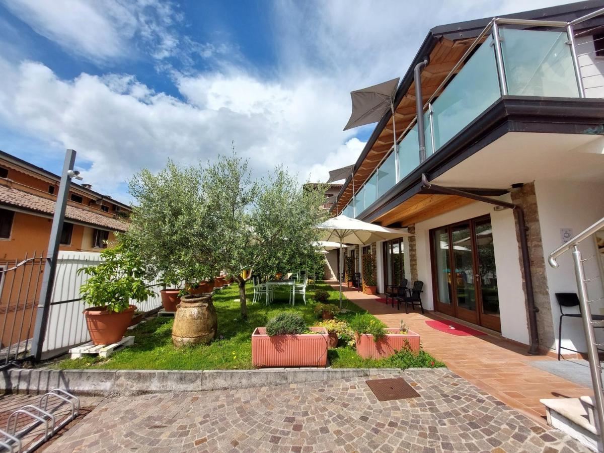 Pizzocolo Resort Fasano Gardone Riviera Exterior foto