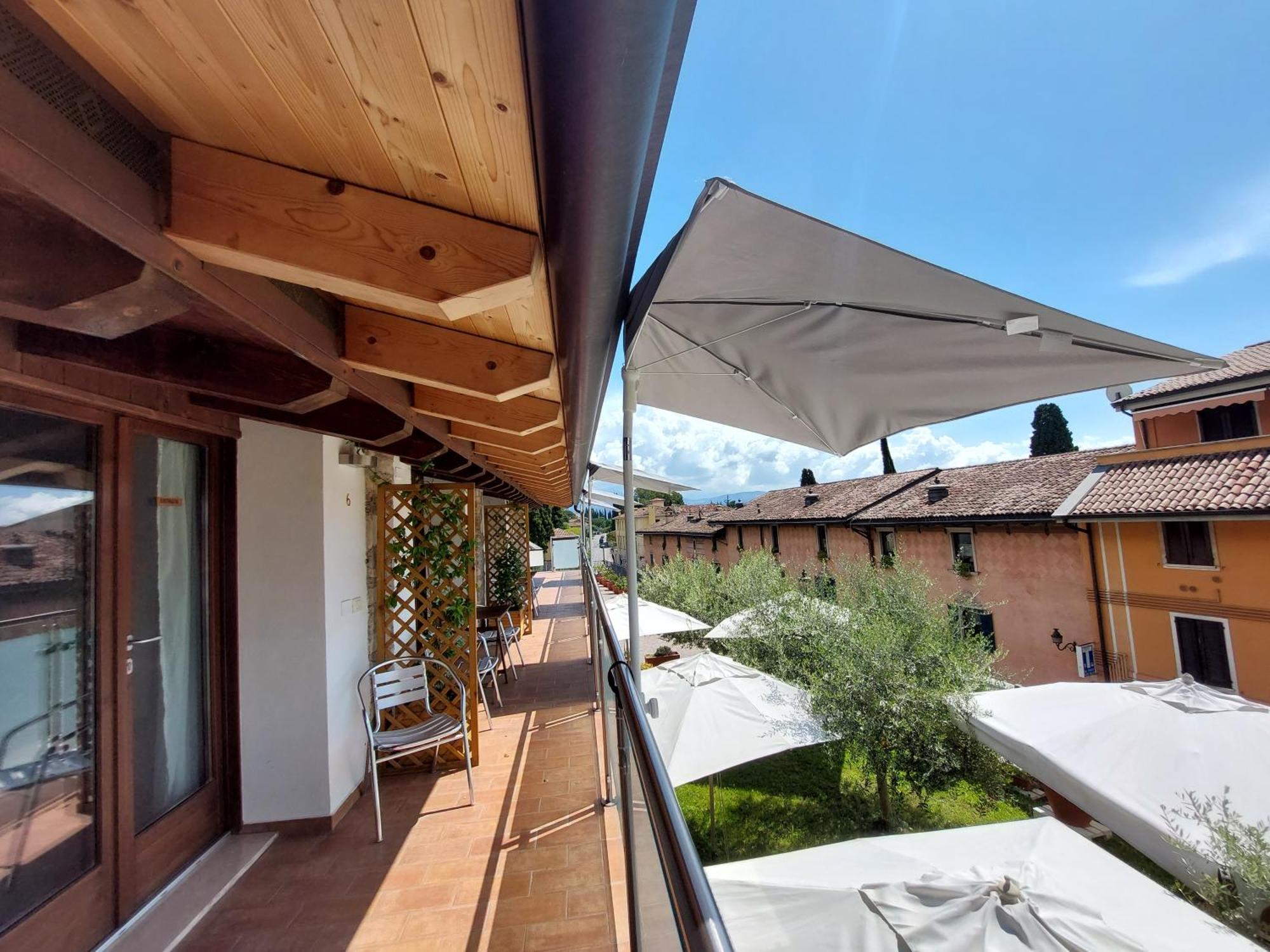 Pizzocolo Resort Fasano Gardone Riviera Exterior foto