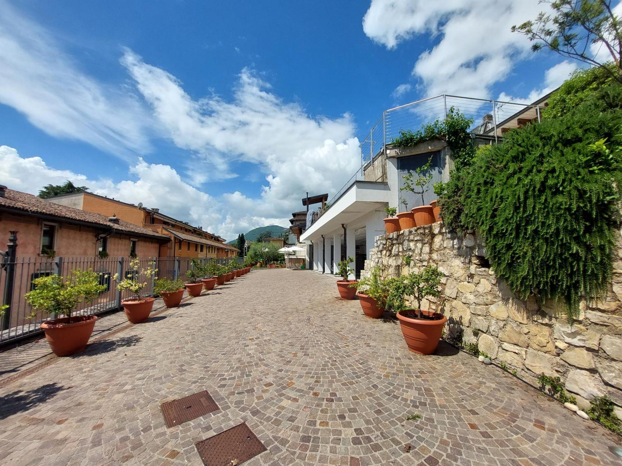 Pizzocolo Resort Fasano Gardone Riviera Exterior foto